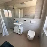 Apartamento Grosses 74m2 Mit Balkon & Parkplatz - Steakhouse Esmeralda Ebersbach-Musbach